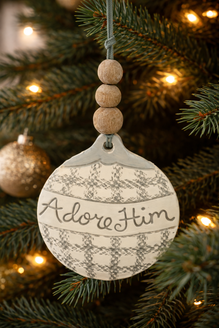 Ornament Adore Him Large Plaid Gray *CM