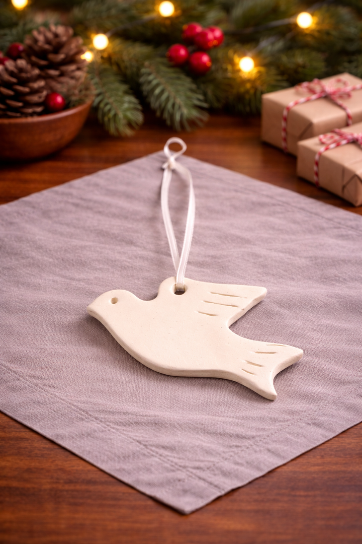 Ornament Dove Raised Wing White *CM