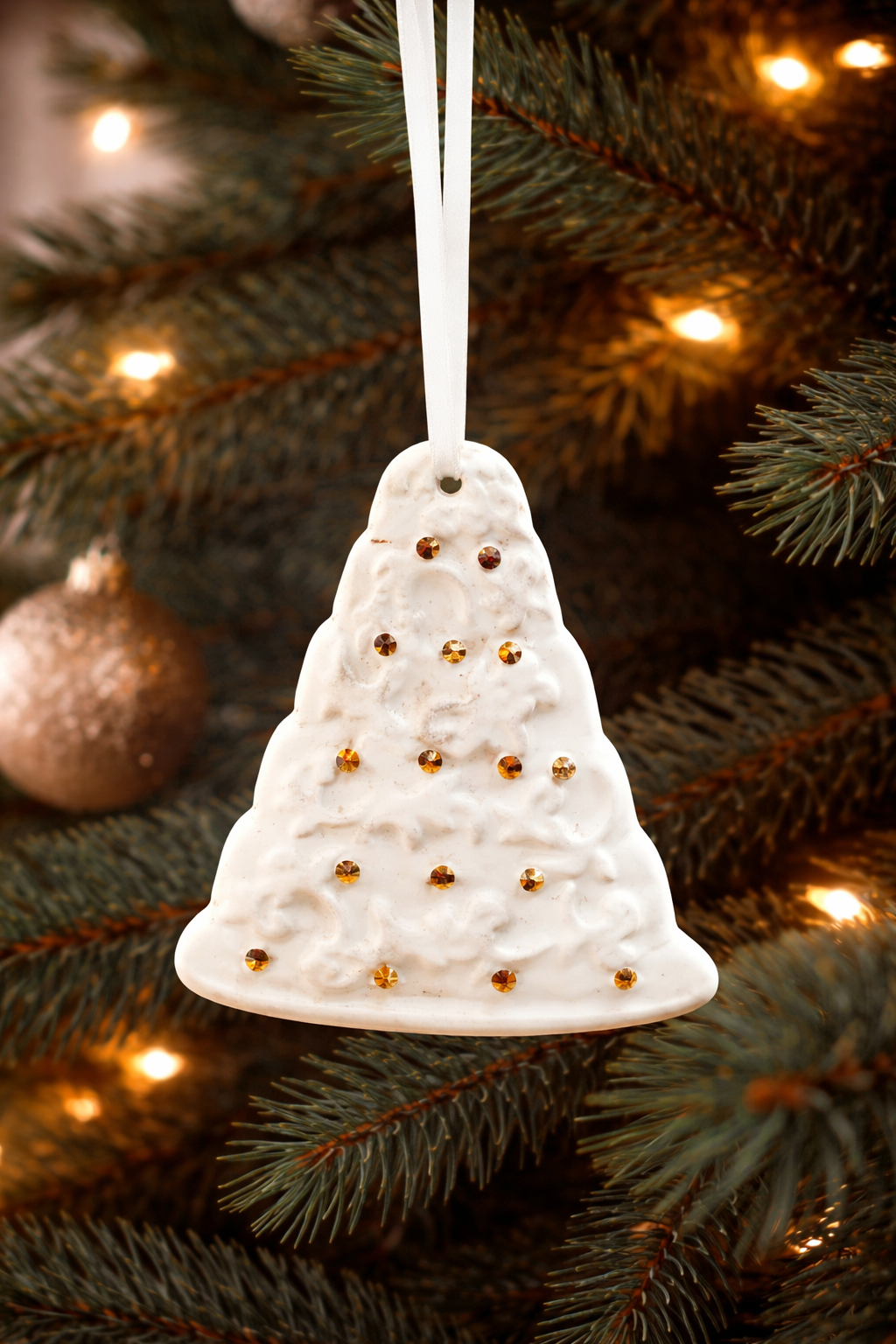 Ornament Wedding Cake with Gold *CM