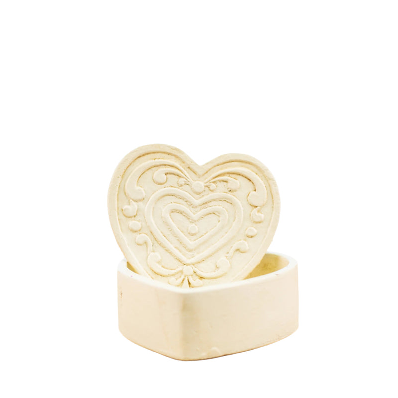 Box Heart Filagree White
